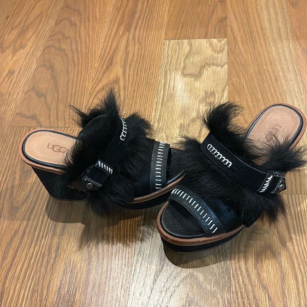 One of a kind UGG wedges fits size 7/7.5